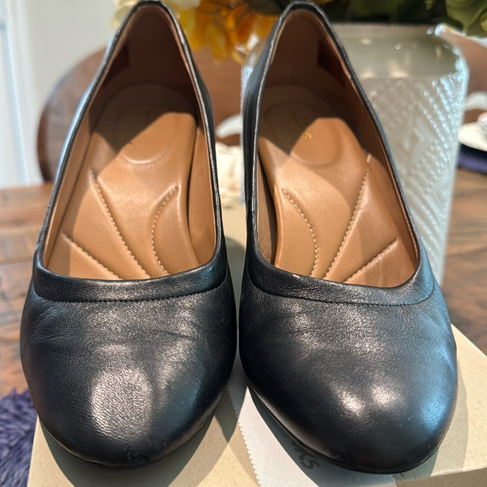 Clark’s Chryssa Ari heels